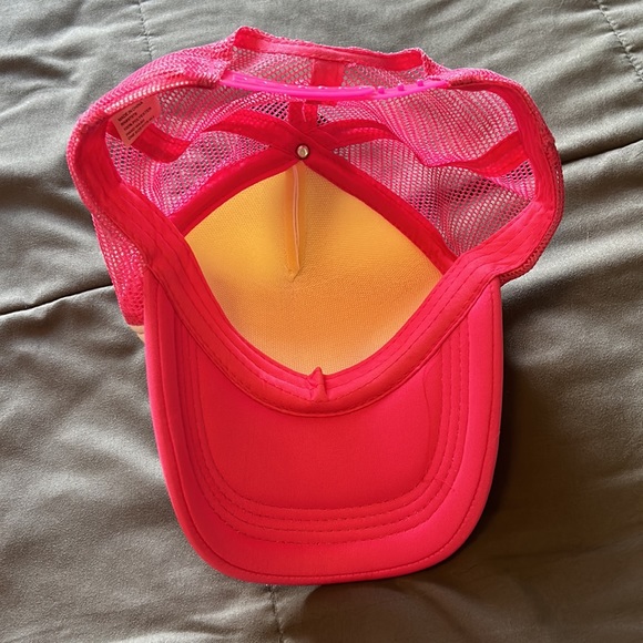 Bride squad trucker hat - Picture 3 of 3